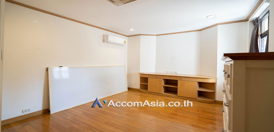 picture 🔼🔽 AccomA 📩  4 BR House @ (1820486) - 10/20