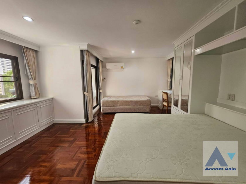 picture 🔼🔽 AccomA 📩 Modern renovated house with polished floors and airy layout (AA30775) - 11/20