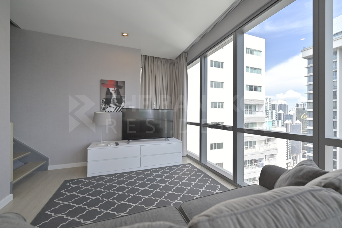 picture The Privilege of Luxury in an Economic Hub Location The Room Sukhumvit  21 - 4/10
