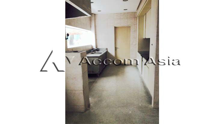 รูป 🔼🔽 AccomA 📩 Private tropical house with pool and lush garden in the Sathorn area (13001750) - รูปที่ 11/13