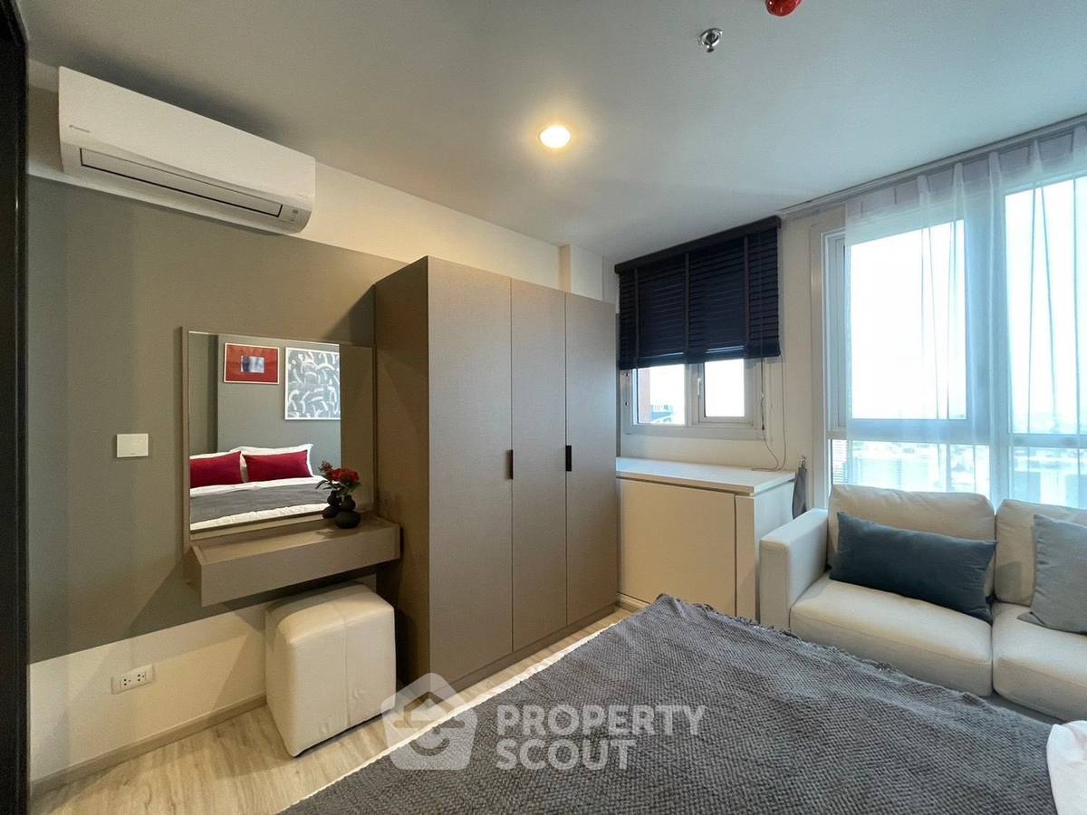 picture 1-BR Condo at XT Huaikhwang near MRT Huai Khwang (ID 1176038) - 3/13