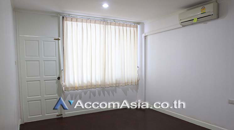รูป 🔼🔽 AccomA 📩 Home Office 4 BR Townhouse in Khlong Toei Nuea (AA18310) - รูปที่ 9/17