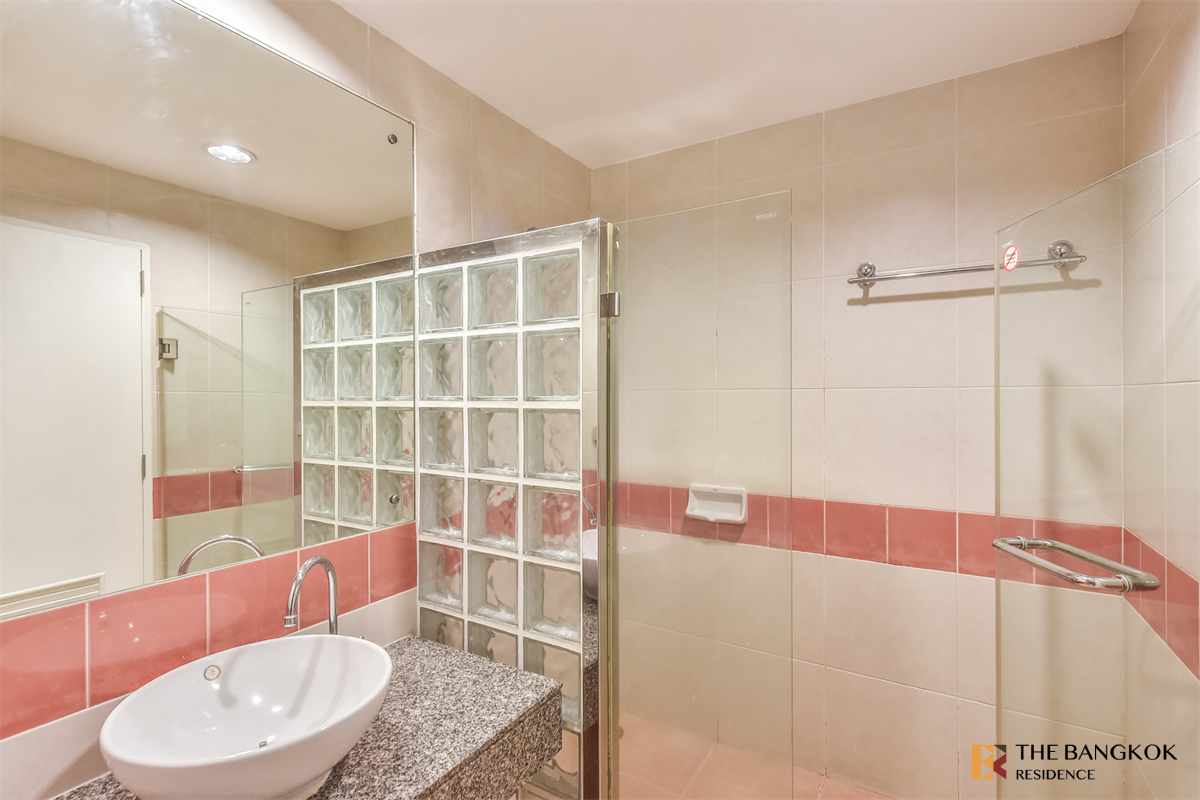 picture Silom Grand Terrace near MRT Silom Station Luxury Condo at Special Price - 7/10