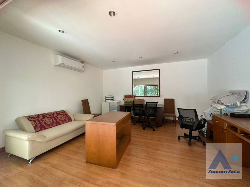 picture 🔼🔽 AccomA 📩 Garden,Private Swimming Pool,Pet friendly 5 BR House in  (10003601) - 13/20