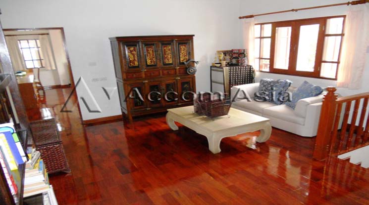 picture 🔼🔽 AccomA 📩  3 BR House in Khlong Ton Nuea (94067) - 7/9