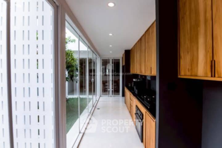 รูป ทาวน์เฮาท์ 4-ห้องนอน ใน จันทรเกษม (ID 2084628) - รูปที่ 40/44