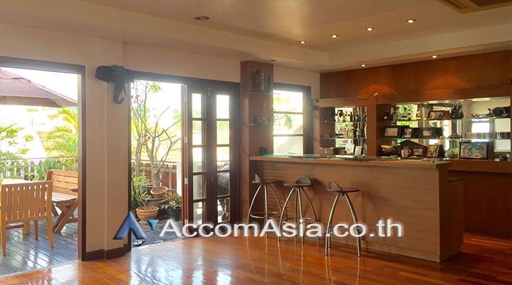 รูป 🔼🔽 AccomA 📩 Fully furnished classic-style home with rooftop terrace (AA25719) - รูปที่ 3/16