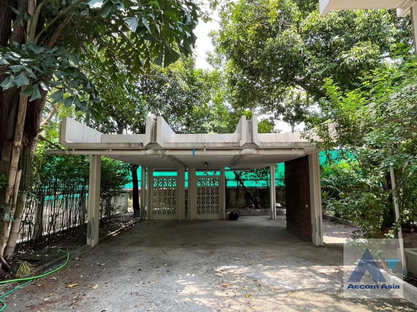 picture 🔼🔽 AccomA 📩 Pet friendly 4 BR House in Khlong Ton Nuea (AA38011) - 16/18