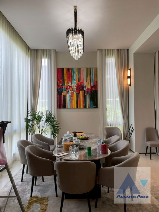 รูป 🔼🔽 AccomA 📩  Bright Elegant Home with Garden Corner (AA43834) - รูปที่ 2/18