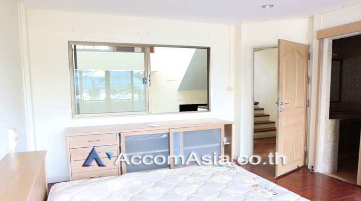 picture 🔼🔽 AccomA 📩 Home Office 3 BR Townhouse in Khlong Toei (AA17938) - 2/16
