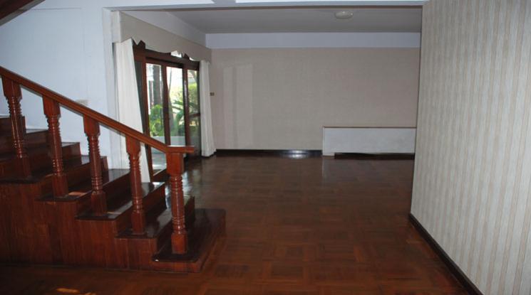 รูป 🔼🔽 AccomA 📩 Home Office,Private Swimming Pool 4 BR House in Khlong Ton Nuea (98084) - รูปที่ 6/9