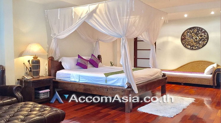 รูป 🔼🔽 AccomA 📩 Fully furnished classic-style home with rooftop terrace (AA25719) - รูปที่ 13/16
