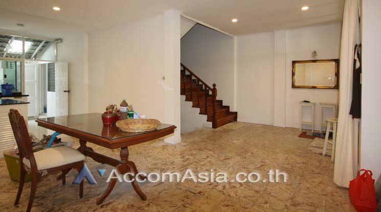 รูป 🔼🔽 AccomA 📩 Home Office 3 BR Townhouse in Chong Nonsi (116488) - รูปที่ 2/12