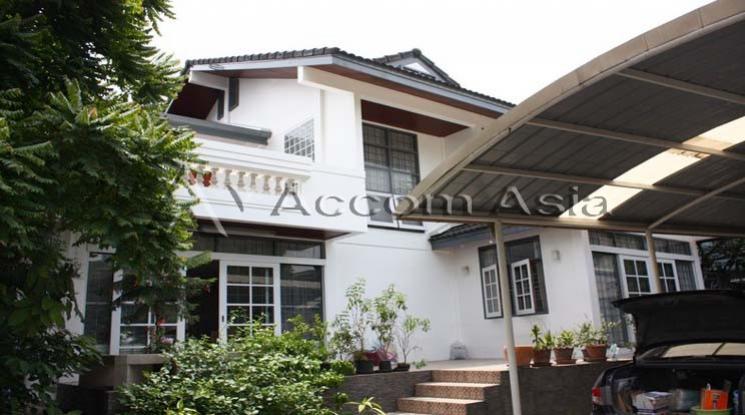 picture 🔼🔽 AccomA 📩  4 BR House in  (1715228) - 1/9