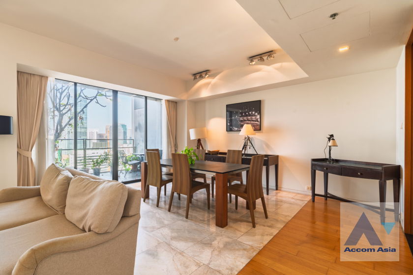 picture 🔼🔽 AccomA 📩 Modern condo with glass walls and wooden built-ins (1518394) - 7/20