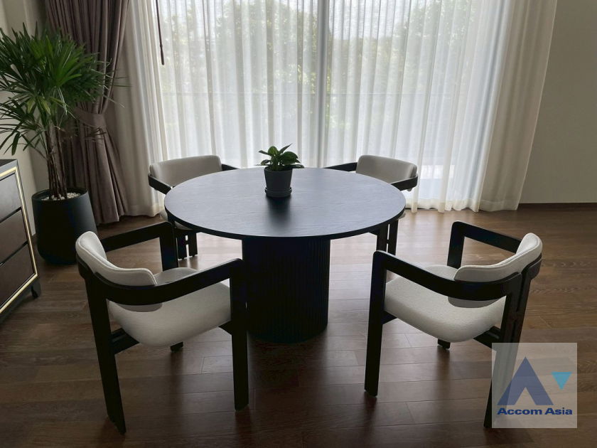 รูป 🔼🔽 AccomA 📩  Bright Elegant Home with Garden Corner (AA43834) - รูปที่ 13/18
