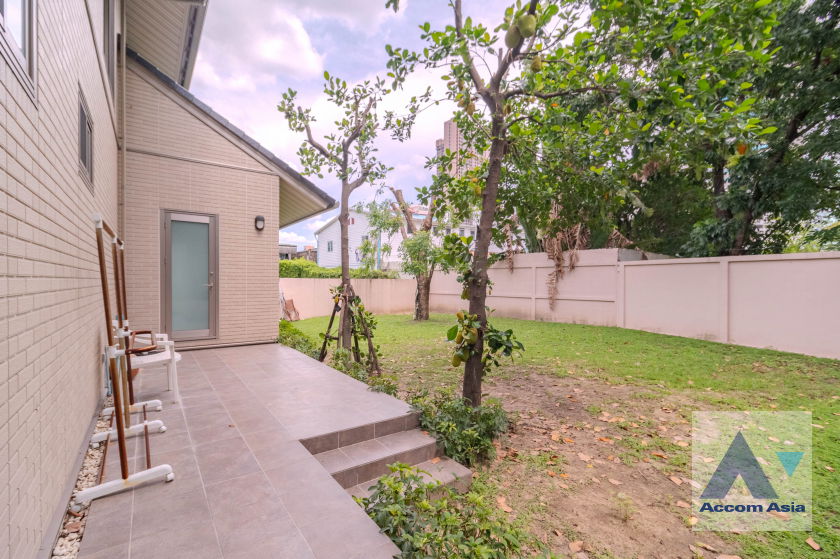 picture 🔼🔽 AccomA 📩  4 BR House in Klong Tan (AA17761) - 2/20