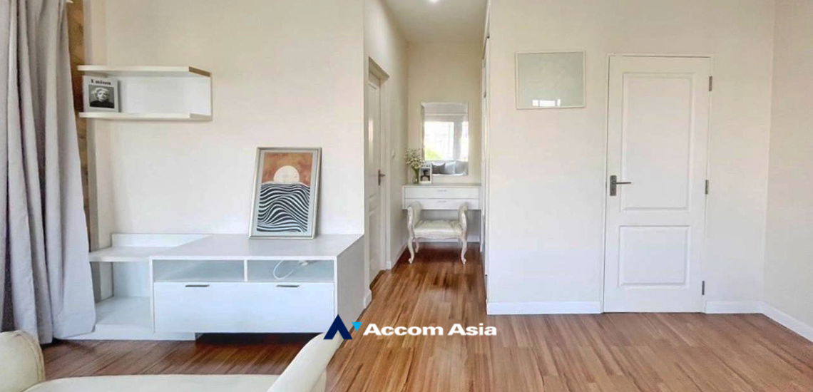 picture 🔼🔽 AccomA 📩  3 BR House @ (AA34403) - 9/16