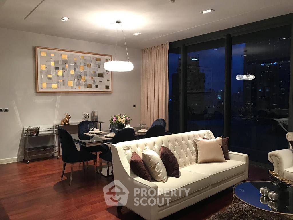 รูป คอนโด 2-ห้องนอน ที่ มาร์ค สุขุมวิท 39 ใกล้ BTS พร้อมพงษ์ (ID 872826) - รูปที่ 1/8