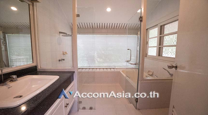 picture 🔼🔽 AccomA 📩 Pet friendly 3 BR House in Klong Tan (2314124) - 13/14