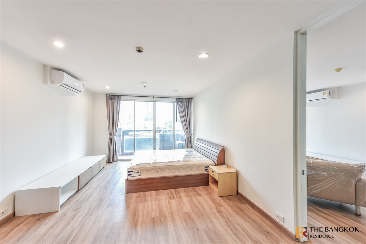 picture Silom Grand Terrace near MRT Silom Station Luxury Condo at Special Price - 3/10