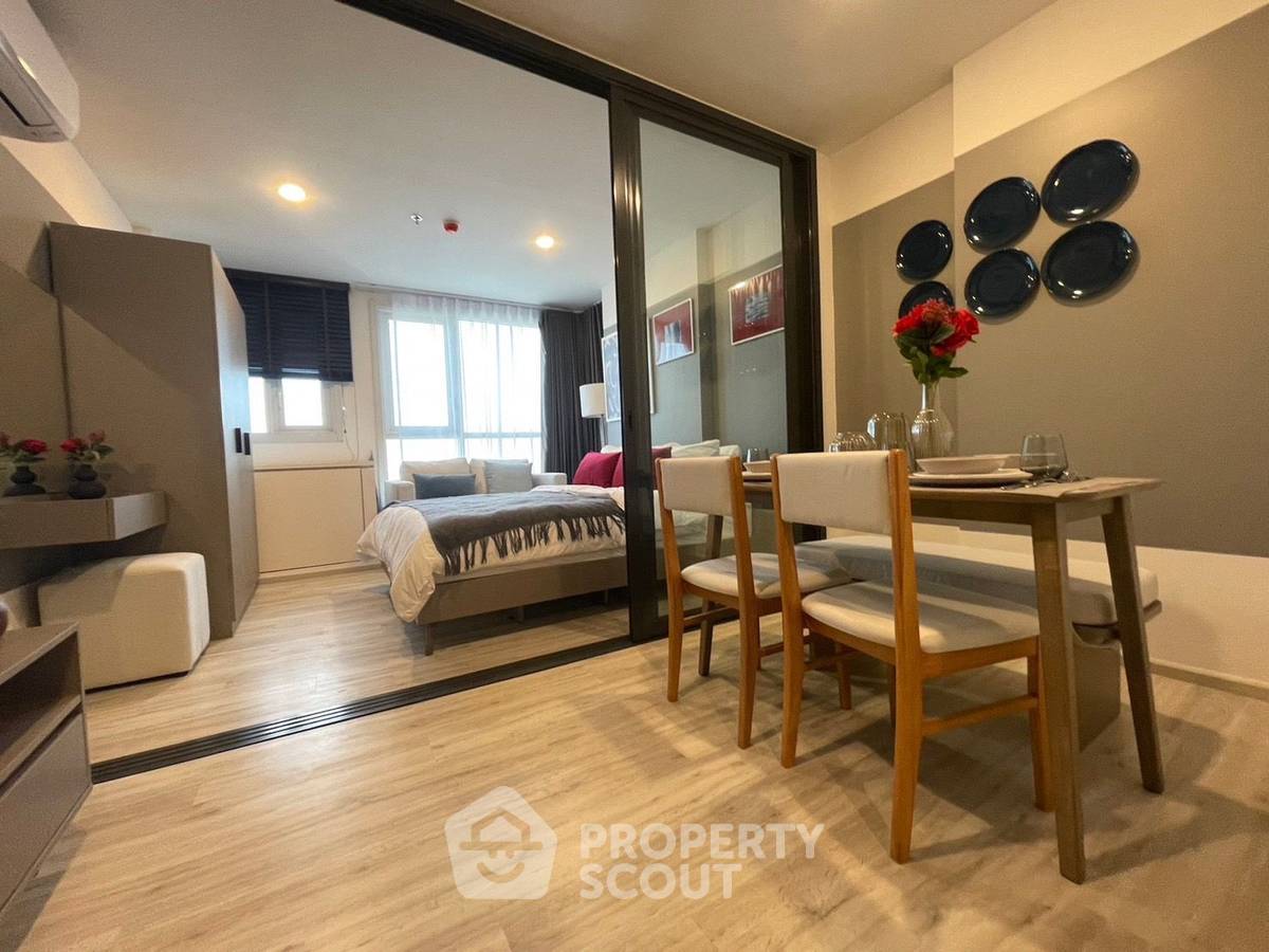 picture 1-BR Condo at XT Huaikhwang near MRT Huai Khwang (ID 1176038) - 2/13