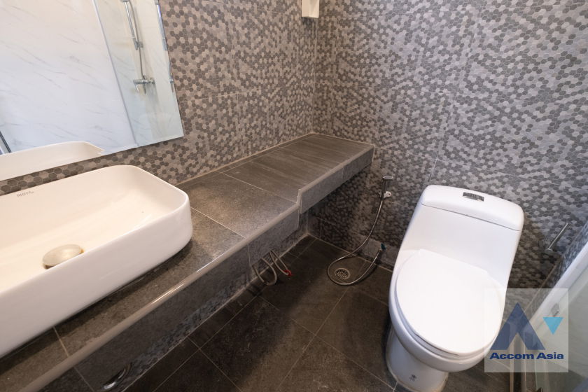 picture 🔼🔽 AccomA 📩  5 BR Townhouse @ (13001499) - 15/20