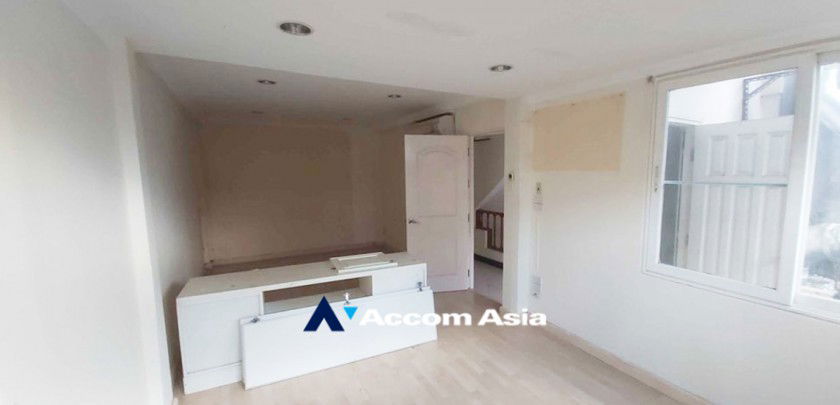 picture 🔼🔽 AccomA 📩  3 BR House @Moo Baan Klongtan Nivet (AA32799) - 4/5