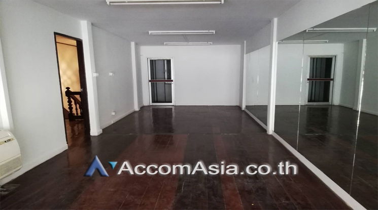 รูป 🔼🔽 AccomA 📩 Home Office 2 BR Townhouse in Klong Tan (13000481) - รูปที่ 2/5
