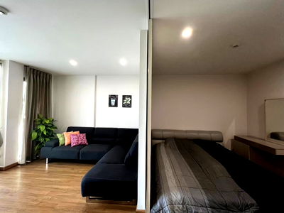 Condos for sale 700 Year Sports Arena Chiang Mai : For sale The nimmana condo 2 bedroom type