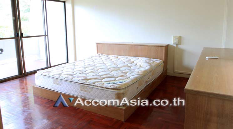 picture 🔼🔽 AccomA 📩 Home Office 3 BR Townhouse in Khlong Toei (AA17938) - 1/16