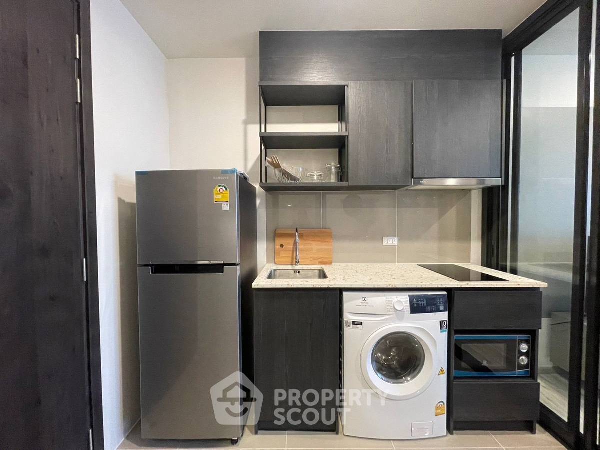 picture 1-BR Condo at XT Huaikhwang near MRT Huai Khwang (ID 1176038) - 5/13