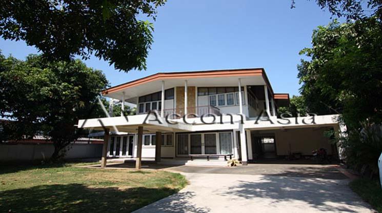 picture 🔼🔽 AccomA 📩 Home Office 3 BR House in Phra Khanong Nuea (2318550) - 1/9