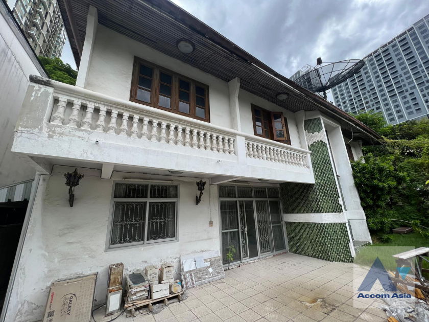 picture 🔼🔽 AccomA 📩  4 BR House in Klong Tan (AA40873) - 1/6