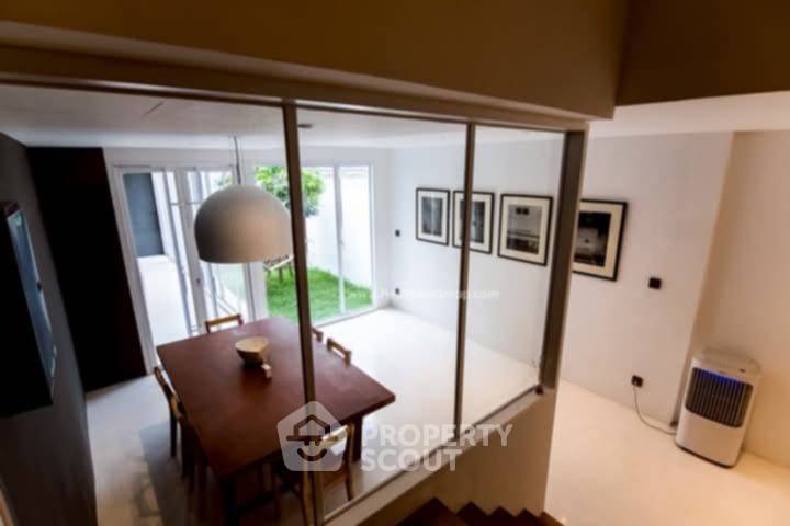 รูป ทาวน์เฮาท์ 4-ห้องนอน ใน จันทรเกษม (ID 2084628) - รูปที่ 42/44