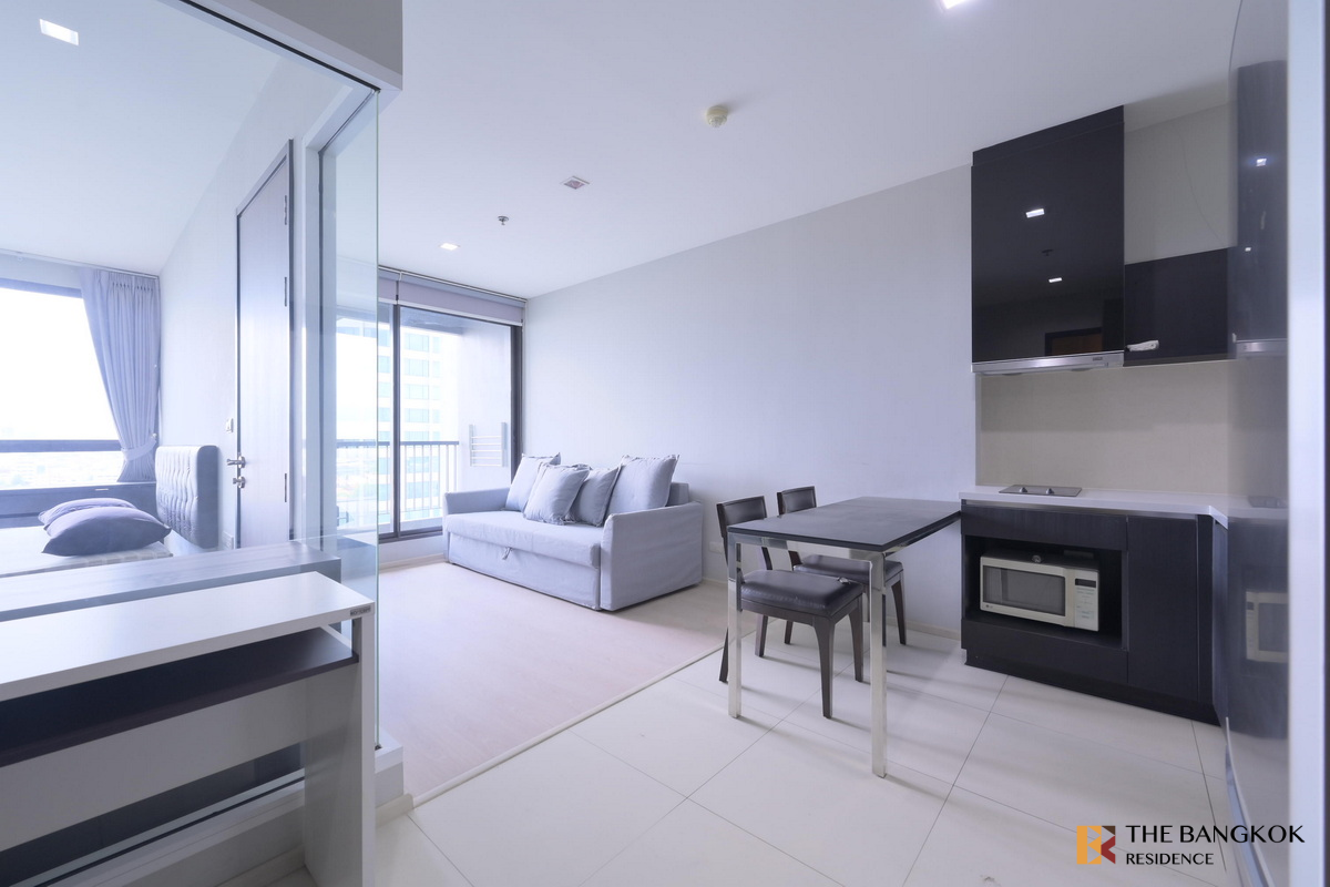 picture RHYTHM Sukhumvit 44/1 near BTS Phra Khanong The Privilege of Luxury in an Economic Hub Location - 6/10