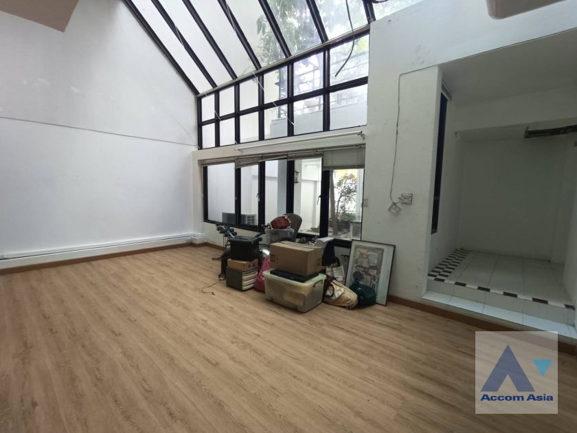 picture 🔼🔽 AccomA 📩  2 BR Townhouse in Khlong Ton Nuea (AA10635) - 3/20