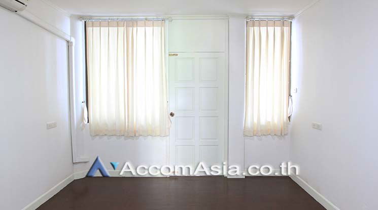 รูป 🔼🔽 AccomA 📩 Home Office 4 BR Townhouse in Khlong Toei Nuea (AA18310) - รูปที่ 11/17