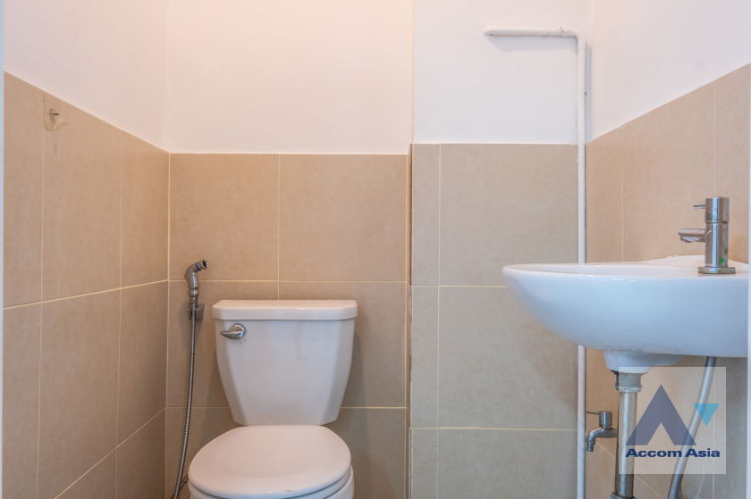 รูป 🔼🔽 AccomA 📩  3 BR Townhouse in Khlong Ton Nuea (AA41105) - รูปที่ 6/20