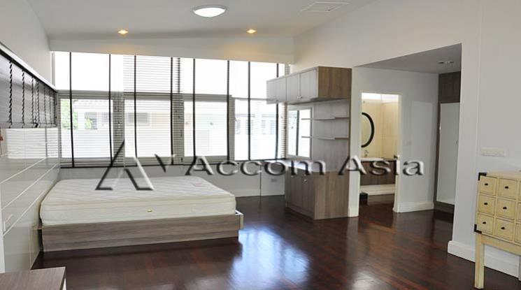 picture 🔼🔽 AccomA 📩 Home Office 4 BR House in  (90352) - 7/9