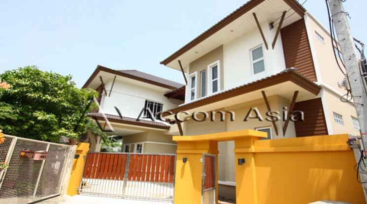 picture 🔼🔽 AccomA 📩 Home Office,Private Swimming Pool 4 BR House in  (2318379) - 1/9