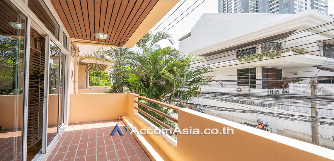 picture 🔼🔽 AccomA 📩 Pet friendly 4 BR House in Khlong Ton Nuea (2517228) - 8/19