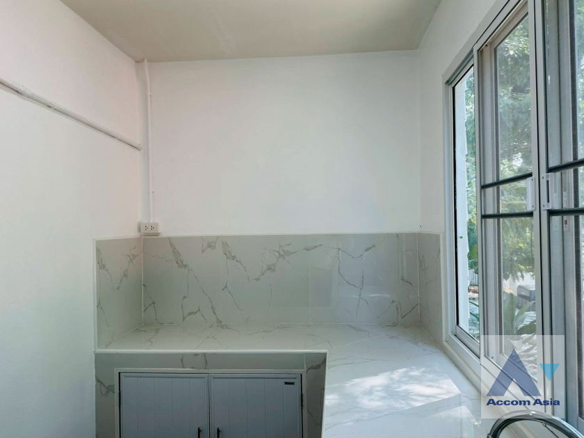 picture 🔼🔽 AccomA 📩  4 BR House in Phra Khanong Nuea (AA43882) - 8/16