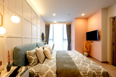 Condos for rent : Urgent rent!! Good price, beautifully decorated One9Five Asoke-Rama 9