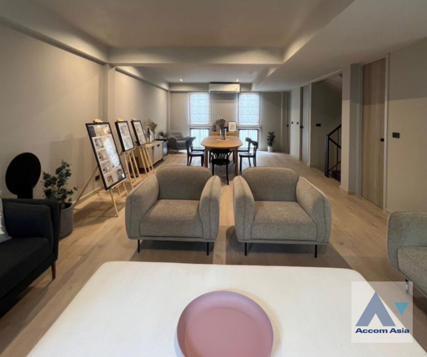 picture 🔼🔽 AccomA 📩  4 BR House in Phra Khanong Nuea (AA44002) - 3/16