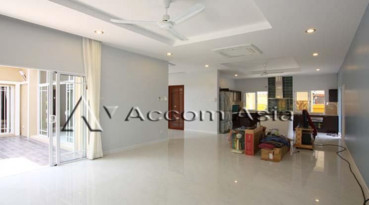 picture 🔼🔽 AccomA 📩 Home Office,Private Swimming Pool 4 BR House in  (2318379) - 5/9