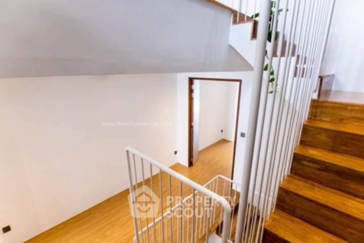 รูป ทาวน์เฮาท์ 4-ห้องนอน ใน จันทรเกษม (ID 2084628) - รูปที่ 32/44