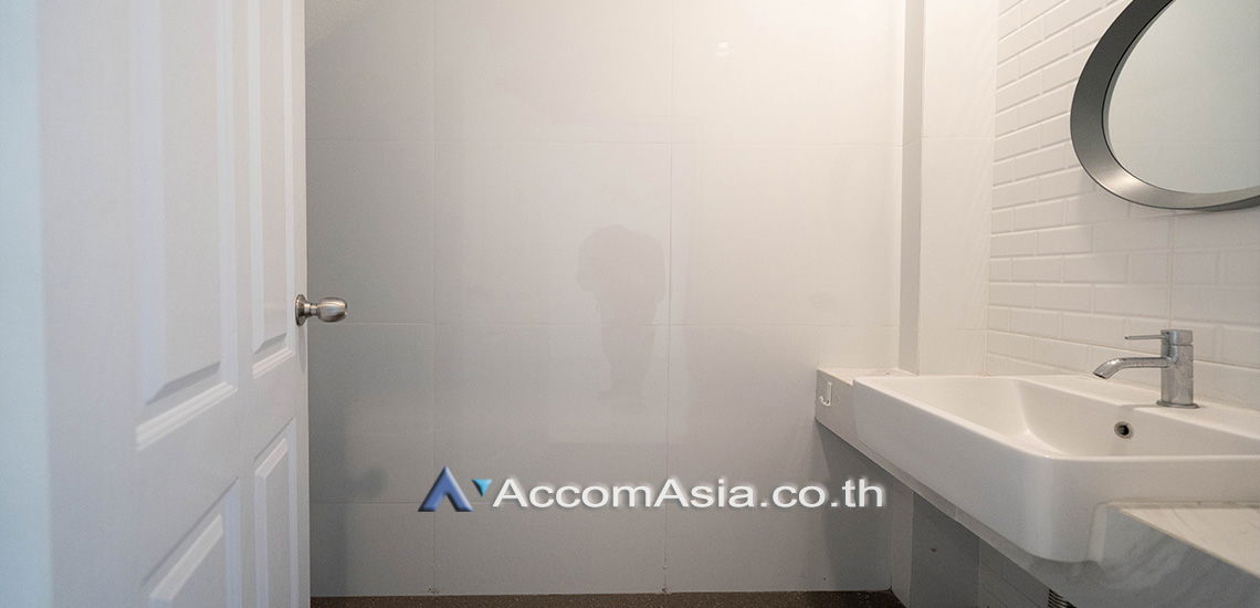 รูป 🔼🔽 AccomA 📩 Home Office 3 BR Townhouse in  (AA30465) - รูปที่ 16/17