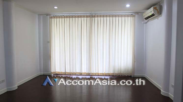 รูป 🔼🔽 AccomA 📩 Home Office 4 BR Townhouse in Khlong Toei Nuea (AA18310) - รูปที่ 1/17