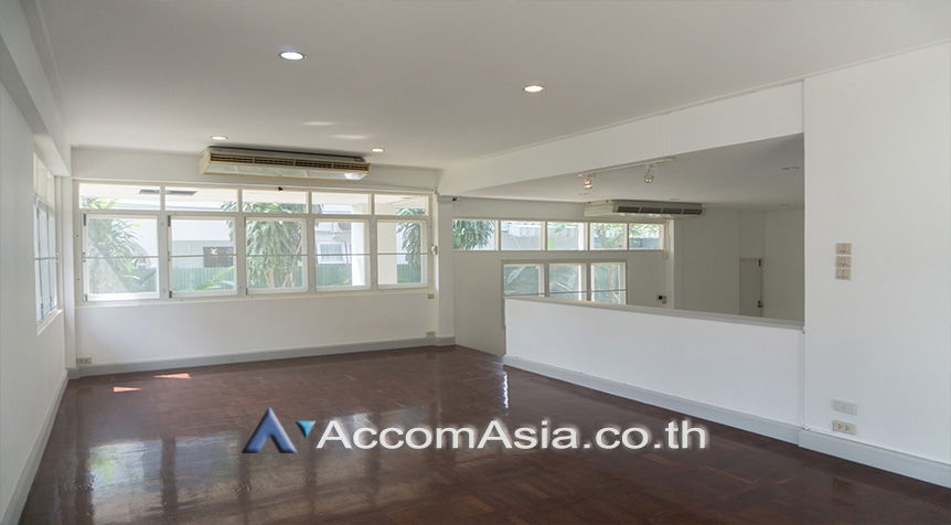 picture 🔼🔽 AccomA 📩 Private Swimming Pool,Pet friendly 3 BR House in Phra Khanong Nuea (40214) - 5/12